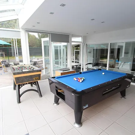 Villa Splendid In Flemish Ardennes With Pool